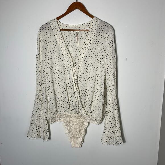 Womens Intimately Free People Makin' Waves Bodysuit White Size M EUC! - Picture 2 of 4